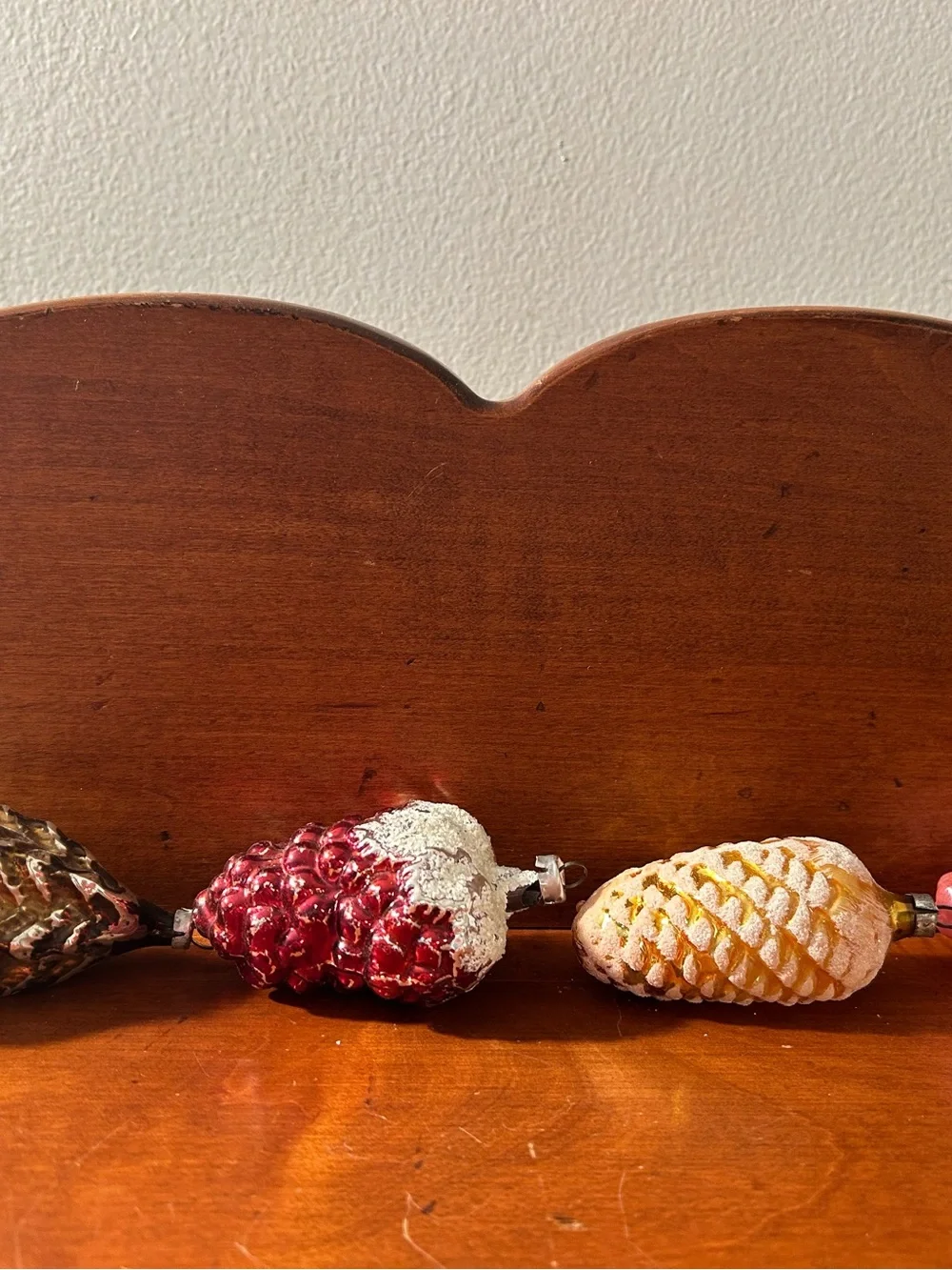 Lot of 4 Vintage Christmas Ornaments